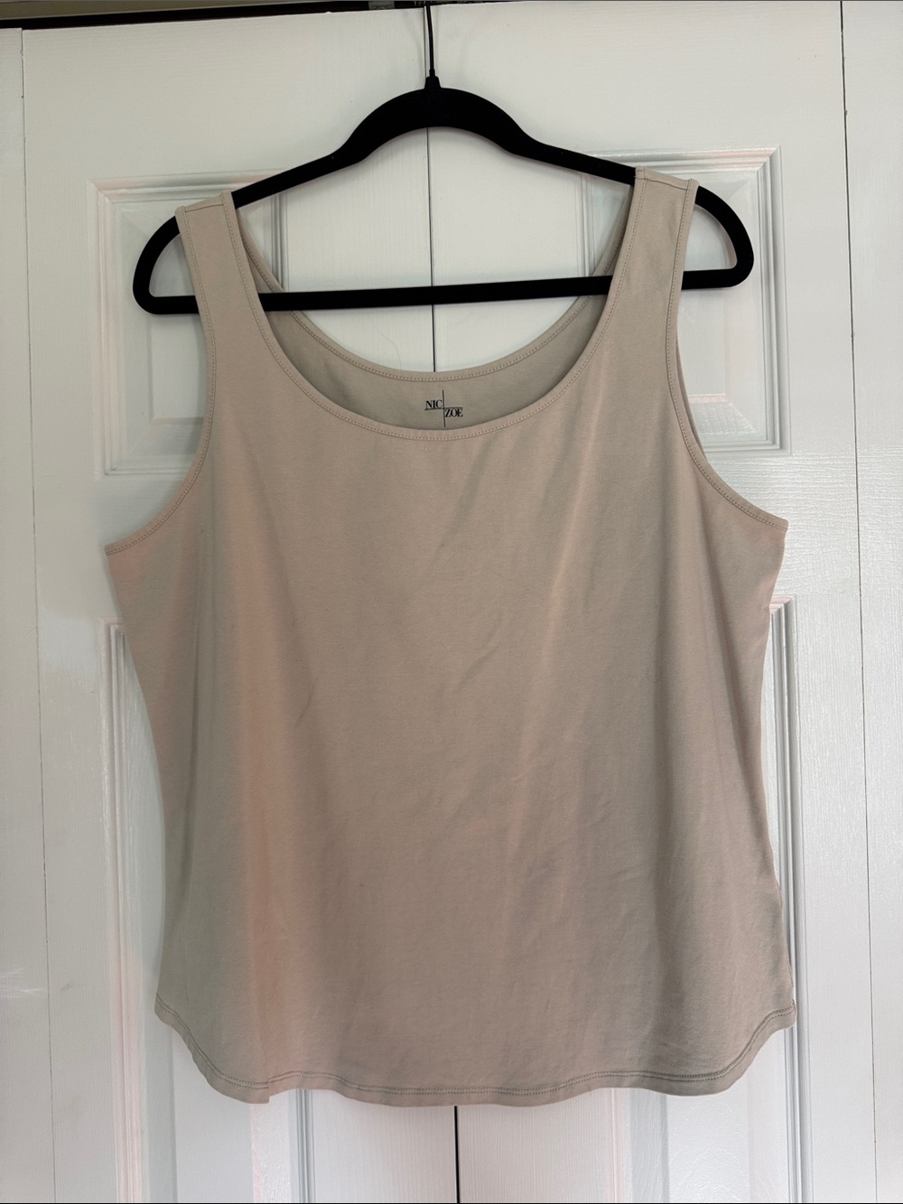 NIC+ZOE Classic Scoop Tank Top in Light Tan